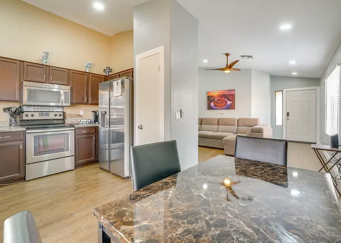 4 Mi To State Farm Stadium Avondale Home With Patio Holiday home *